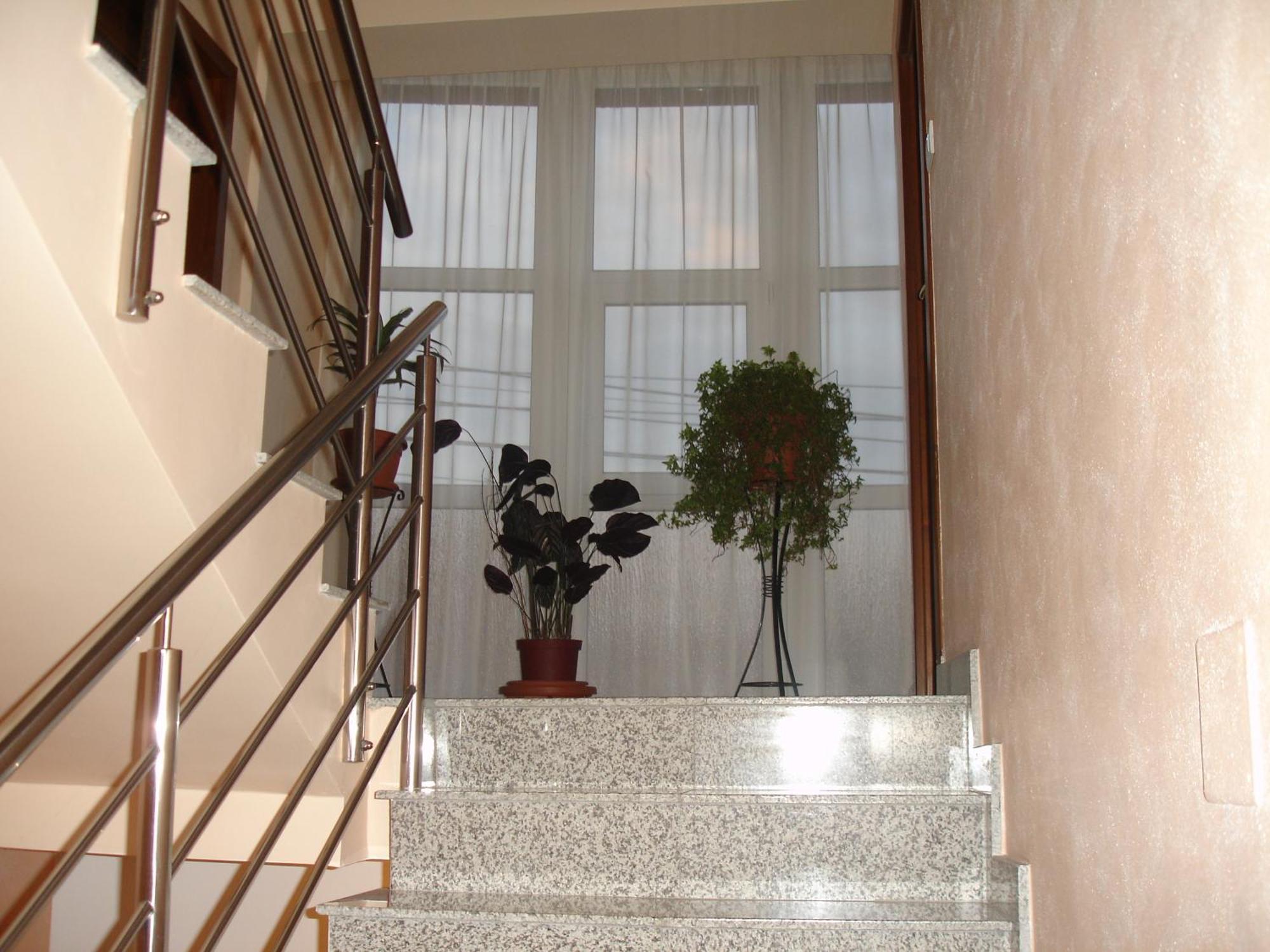 Hotel Lucy Star Клуж-Напока Экстерьер фото