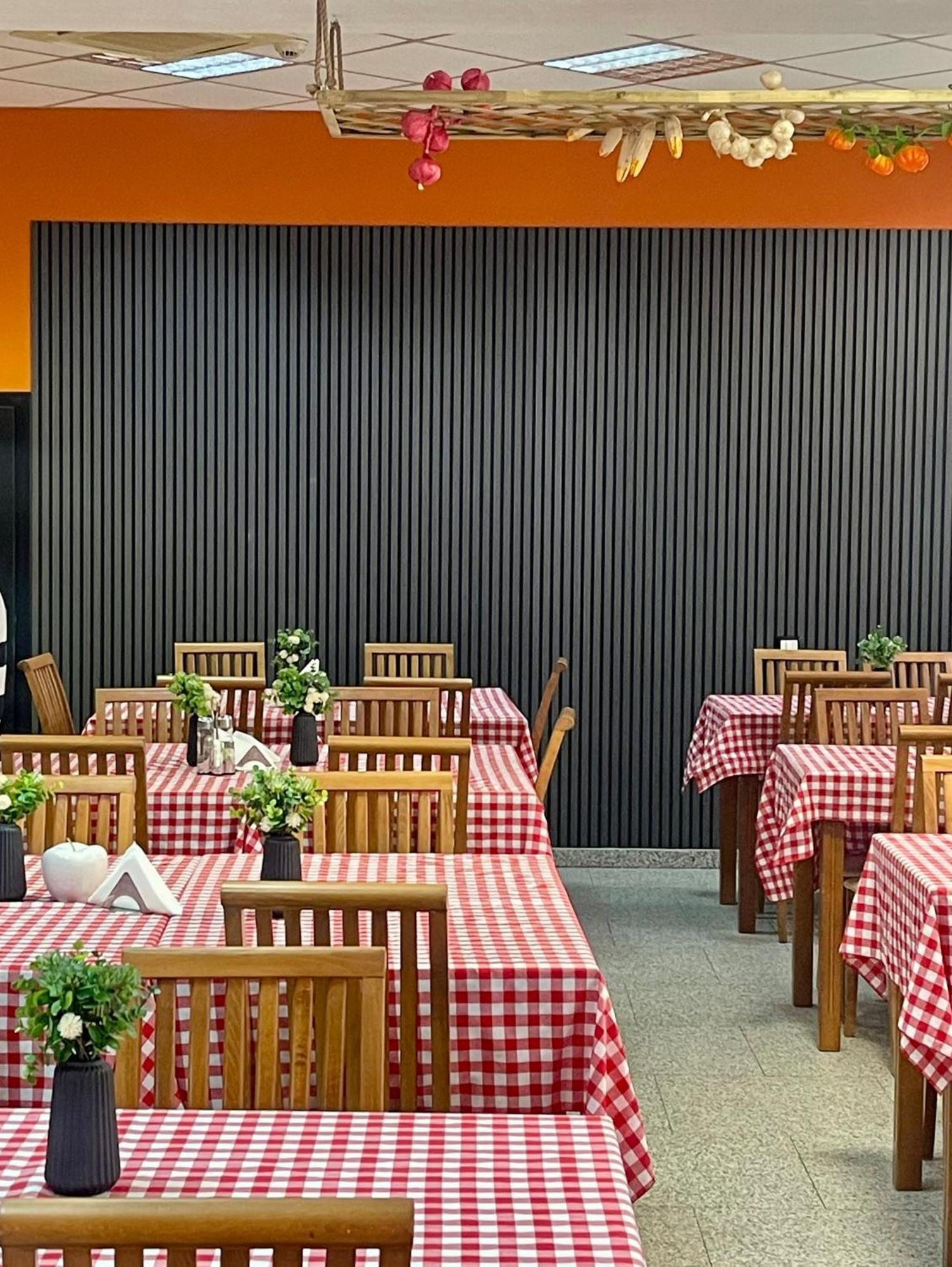 Hotel Lucy Star Клуж-Напока Экстерьер фото